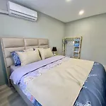 Old Town Famous Aparts Apartman *