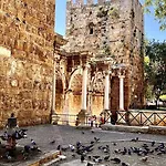 Old Town Famous Aparts Apartman Antalya