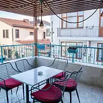 Old Town Famous Aparts Διαμέρισμα *