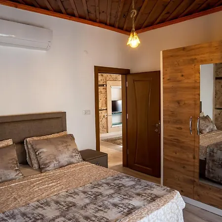 Old Town Famous Aparts 안탈리아