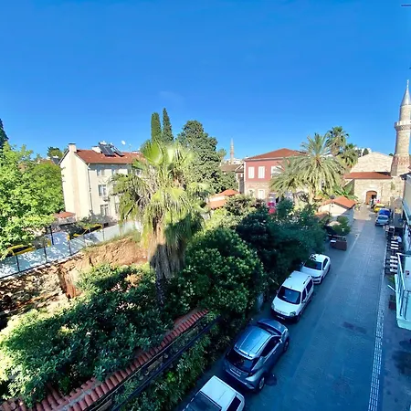 Old Town Famous Aparts Antalya