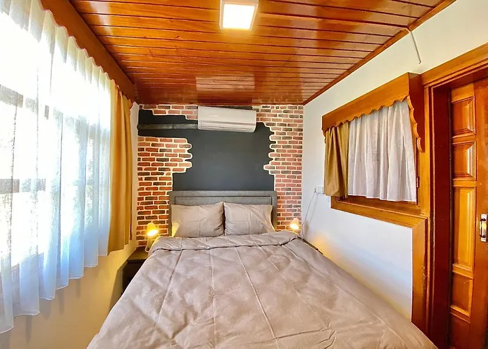 Old Town Famous Aparts Apartman Antalya