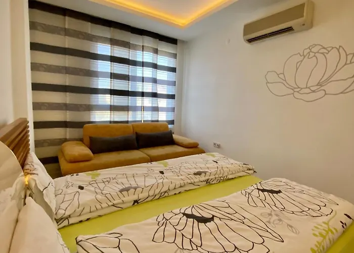 Old Town Famous Aparts Apartamento *