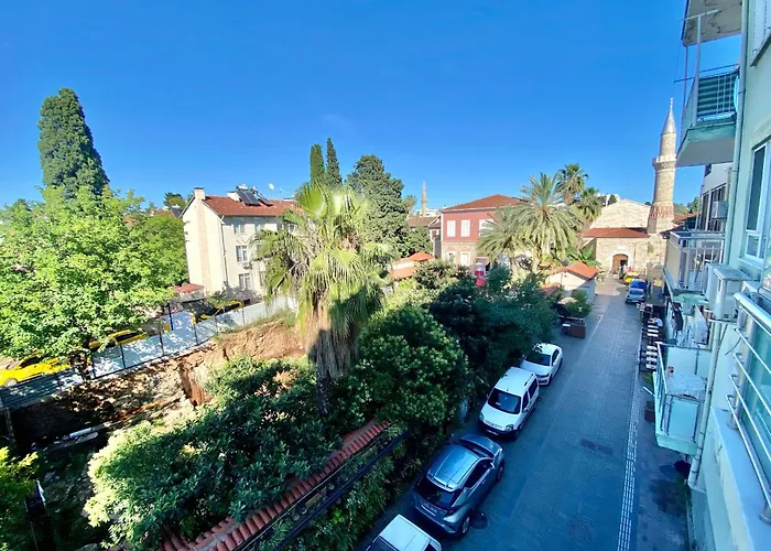 Old Town Famous Aparts Antalya