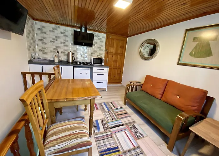 Old Town Famous Aparts Apartman