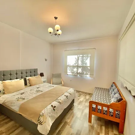 Old Town Famous Aparts 安塔利亚