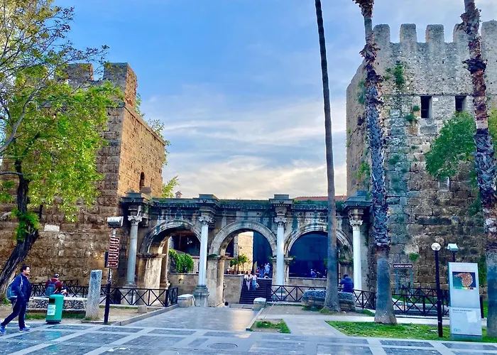 Old Town Famous Aparts Antalya