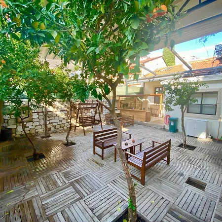 Апартаменты Old Town Famous Aparts