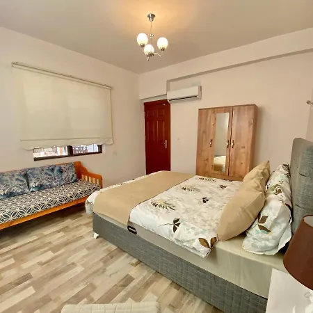 Apartman Old Town Famous Aparts *