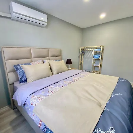 Old Town Famous Aparts Apartman *