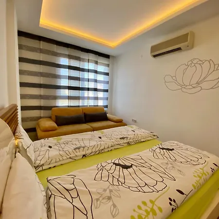 Old Town Famous Aparts Apartman *