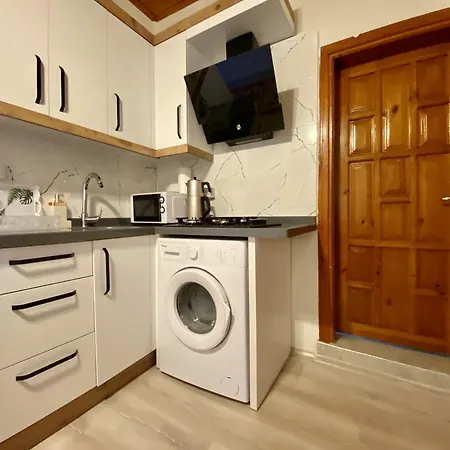 Old Town Famous Aparts Apartman *