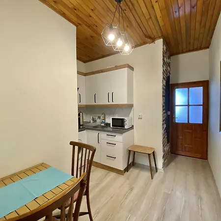 Old Town Famous Aparts Apartman